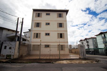 Apartamento para alugar com 71m², 2 quartos e 1 vagaFachada 