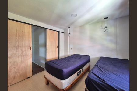 Casa de condomínio para alugar com 145m², 3 quartos e 2 vagasSuíte 