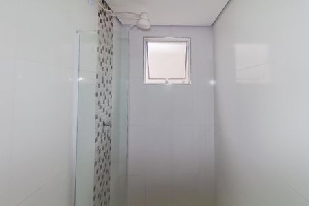 Banheiro de casa para alugar com 1 quarto, 34m² em Vila Celeste, São Paulo