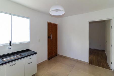 Cozinha de casa para alugar com 1 quarto, 34m² em Vila Celeste, São Paulo