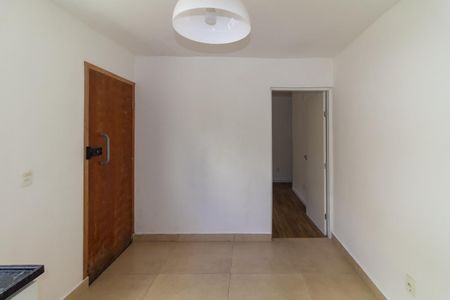 Cozinha de casa para alugar com 1 quarto, 34m² em Vila Celeste, São Paulo