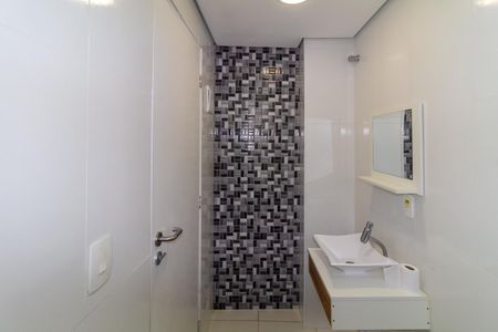 Banheiro de casa para alugar com 1 quarto, 34m² em Vila Celeste, São Paulo