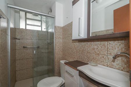 Banheiro de apartamento para alugar com 1 quarto, 42m² em Santa Rosa de Lima, Porto Alegre