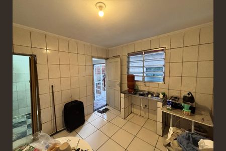 Cozinha de casa para alugar com 1 quarto, 32m² em Arthur Alvim, São Paulo