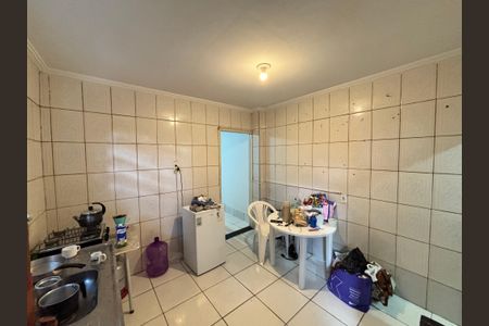 Cozinha de casa para alugar com 1 quarto, 32m² em Arthur Alvim, São Paulo