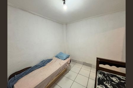 Quarto 1 de casa para alugar com 1 quarto, 32m² em Arthur Alvim, São Paulo