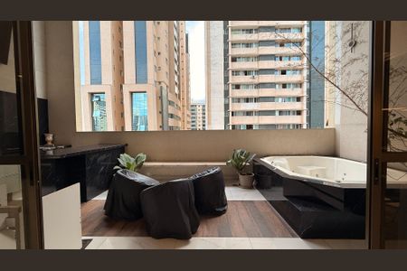 Apartamento para alugar com 183m², 3 quartos e 2 vagas Apartamento para alugar com 183m², 3 quartos e 2 vagasVaranda