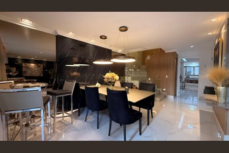 Apartamento para alugar com 183m², 3 quartos e 2 vagas Apartamento para alugar com 183m², 3 quartos e 2 vagasSala Jantar