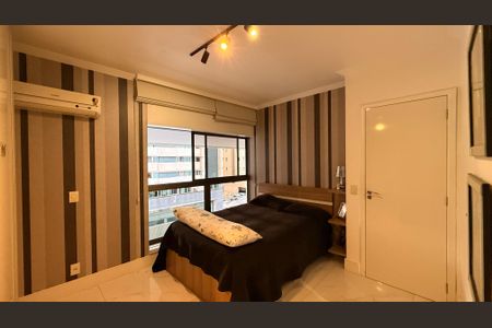 Apartamento para alugar com 183m², 3 quartos e 2 vagas Apartamento para alugar com 183m², 3 quartos e 2 vagasQuarto 02 - Suíte