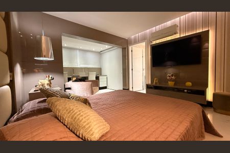 Apartamento para alugar com 183m², 3 quartos e 2 vagas Apartamento para alugar com 183m², 3 quartos e 2 vagasQuarto 01 - Suite c/ Closet