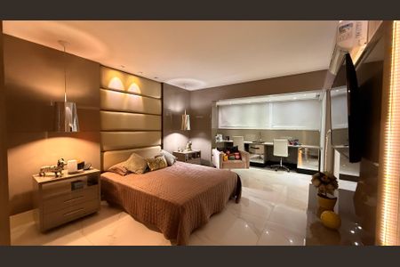 Apartamento para alugar com 183m², 3 quartos e 2 vagas Apartamento para alugar com 183m², 3 quartos e 2 vagasQuarto 01 - Suite c/ Closet