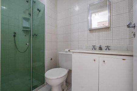 Apartamento à venda com 55m², 2 quartos e 1 vaga Apartamento à venda com 55m², 2 quartos e 1 vagaBanheiro