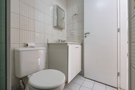 Apartamento à venda com 55m², 2 quartos e 1 vaga Apartamento à venda com 55m², 2 quartos e 1 vagaBanheiro
