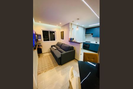 Apartamento para alugar com 1 quarto, 37m² em Jardim Copiuva, Carapicuíba