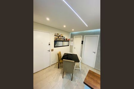 Apartamento para alugar com 1 quarto, 37m² em Jardim Copiuva, Carapicuíba