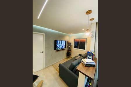 Sala de apartamento para alugar com 1 quarto, 37m² em Jardim Copiuva, Carapicuíba