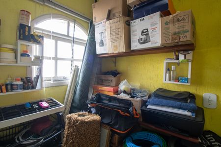 Casa à venda com 100m², 5 quartos e 2 vagas Casa à venda com 100m², 5 quartos e 2 vagasQuarto 5