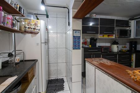 Casa à venda com 100m², 5 quartos e 2 vagas Casa à venda com 100m², 5 quartos e 2 vagasCozinha