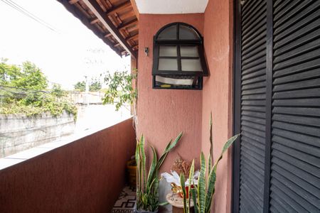 Casa à venda com 100m², 5 quartos e 2 vagas Casa à venda com 100m², 5 quartos e 2 vagasVaranda Suite