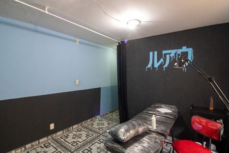 Casa à venda com 100m², 5 quartos e 2 vagas Casa à venda com 100m², 5 quartos e 2 vagasespaço da Sala de Jantar