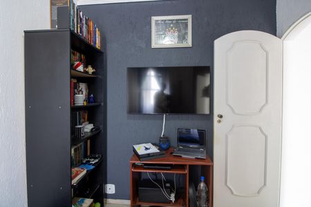 Casa à venda com 100m², 5 quartos e 2 vagas Casa à venda com 100m², 5 quartos e 2 vagasQuarto 4