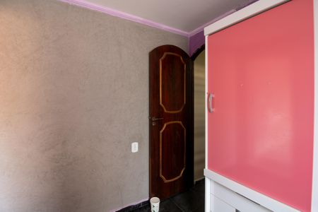 Casa à venda com 100m², 5 quartos e 2 vagas Casa à venda com 100m², 5 quartos e 2 vagasQuarto 3