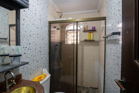 Casa à venda com 100m², 5 quartos e 2 vagas Casa à venda com 100m², 5 quartos e 2 vagasBanheiro 1