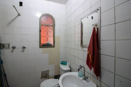 Casa à venda com 100m², 5 quartos e 2 vagas Casa à venda com 100m², 5 quartos e 2 vagasBanheiro 3