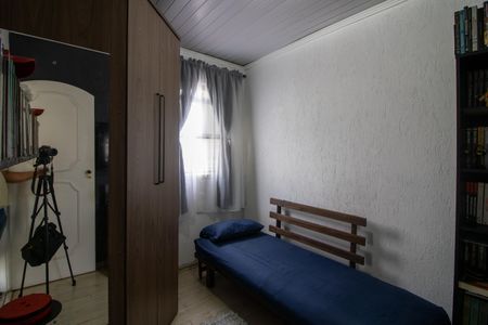 Casa à venda com 100m², 5 quartos e 2 vagas Casa à venda com 100m², 5 quartos e 2 vagasQuarto 4