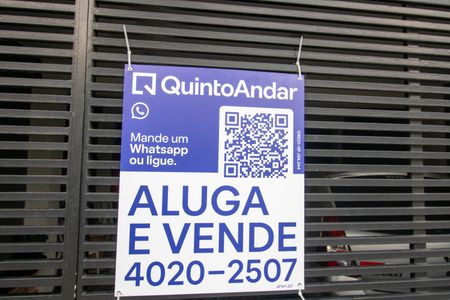 Casa à venda com 100m², 5 quartos e 2 vagas Casa à venda com 100m², 5 quartos e 2 vagasPlaca