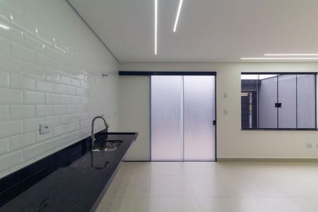 Casa à venda com 2 quartos, 67m² em Vila Alpina, São Paulo