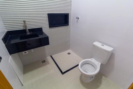 Casa à venda com 67m², 2 quartos e 2 vagas