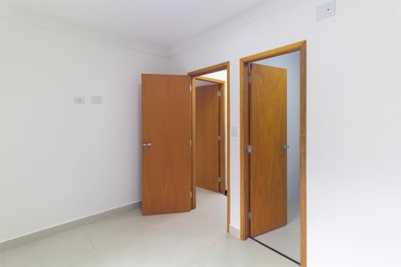 Casa à venda com 67m², 2 quartos e 2 vagas