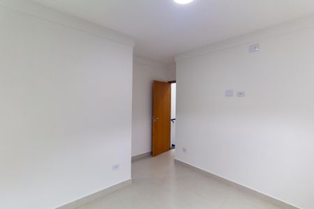 Casa à venda com 67m², 2 quartos e 2 vagas