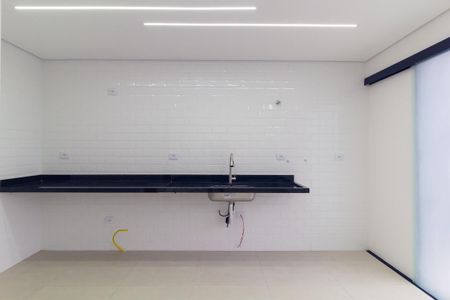 Casa à venda com 67m², 2 quartos e 2 vagas