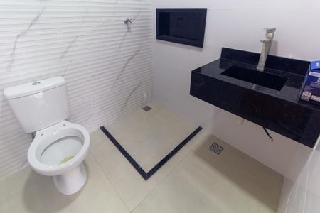 Casa à venda com 67m², 2 quartos e 2 vagas