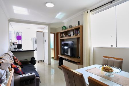 Sala de apartamento à venda com 2 quartos, 60m² em Cachoeirinha, Belo Horizonte