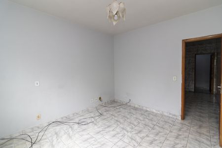 Quarto 1 de casa para alugar com 2 quartos, 65m² em Realengo, Rio de Janeiro