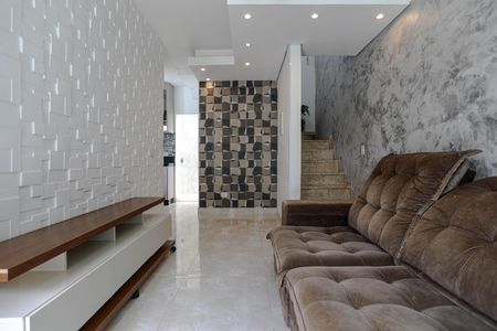 Sala de casa de condomínio para alugar com 2 quartos, 77m² em Vila Nova Aparecida, Mogi das Cruzes