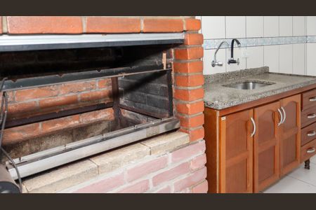 Casa para alugar com 278m², 3 quartos e 6 vagasÁrea comum - Churrasqueira