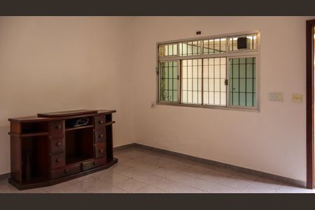 Sala de casa à venda com 3 quartos, 278m² em Parque Oratório, Santo André