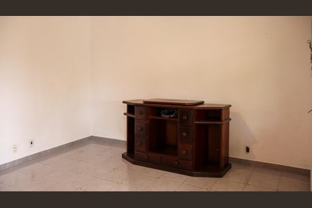 Casa para alugar com 278m², 3 quartos e 6 vagasSala