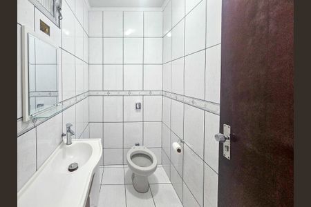 Casa para alugar com 278m², 3 quartos e 6 vagasLavabo