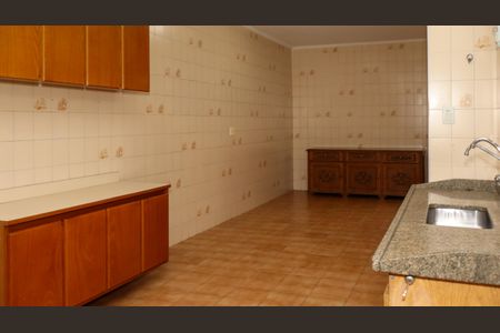 Casa para alugar com 278m², 3 quartos e 6 vagasCozinha