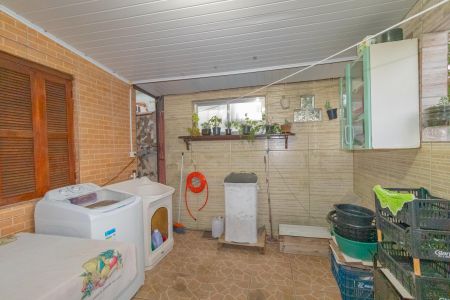 Casa à venda com 175m², 3 quartos e 3 vagasVaranda/Área de serviço