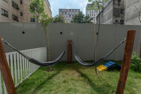 Studio à venda com 25m², 1 quarto e sem vaga Studio à venda com 25m², 1 quarto e sem vagaÁrea comum - Playground