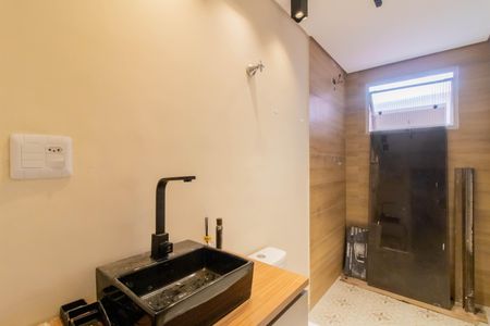 Apartamento à venda com 86m², 2 quartos e 1 vaga Apartamento à venda com 86m², 2 quartos e 1 vagaBanheiro