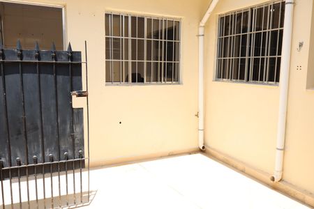 Casa para alugar com 42m², 1 quarto e sem vagaÁrea externa