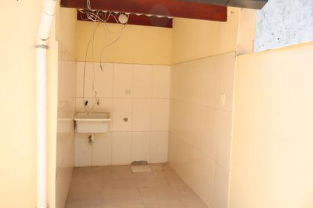 Casa para alugar com 42m², 1 quarto e sem vagaÁrea de Serviço