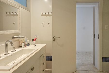 Apartamento para alugar com 173m², 3 quartos e 1 vagabanheiro da suíte 